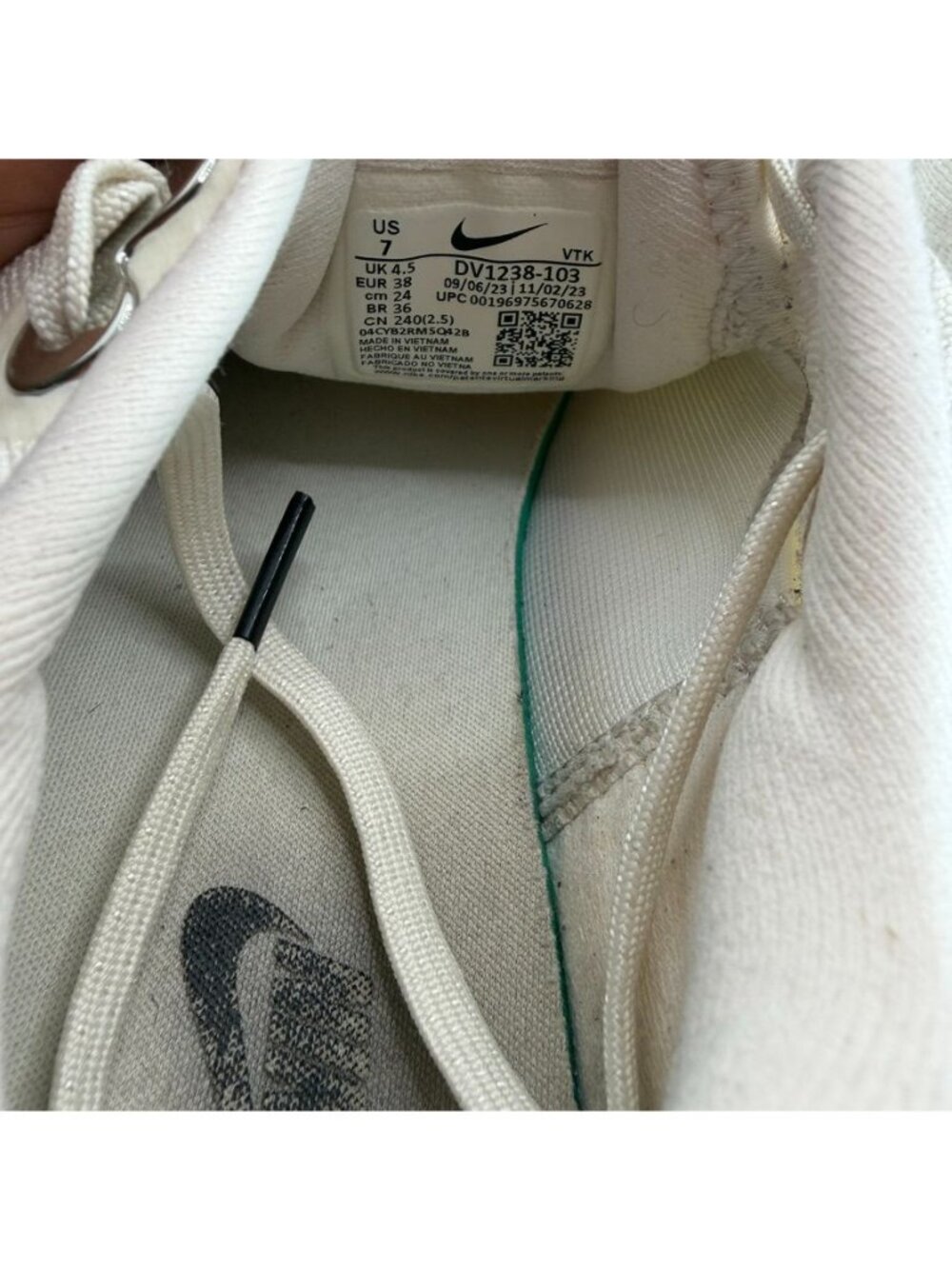 Nike Motiva Women's Walking Shoes US 7 White DV1238-103 Lightweight Cushioned - Picture 6 of 8